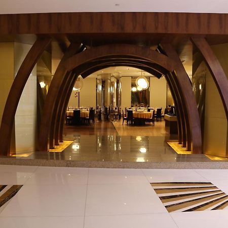Lagos Continental Hotel Екстер'єр фото The interior of the hotel